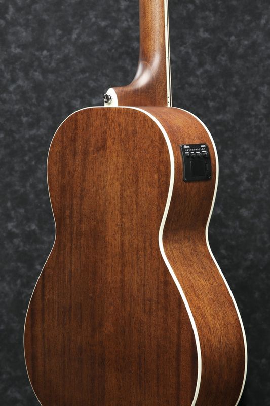Ibanez PNB14E-OPN. Akustisk Bassgitar